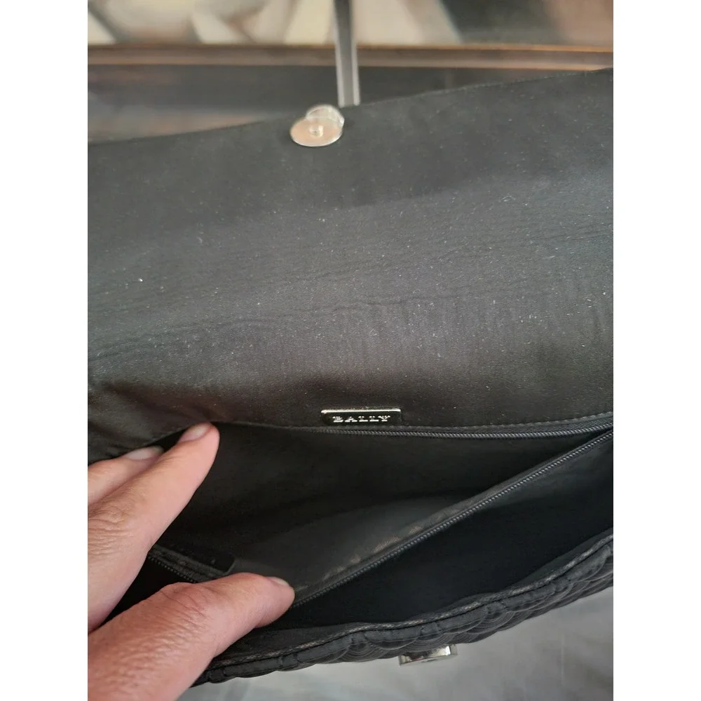 Bally Blk Quilt Nylon Leather Trim‎ Shoulder Bag Silver Hardware Handbag vintage